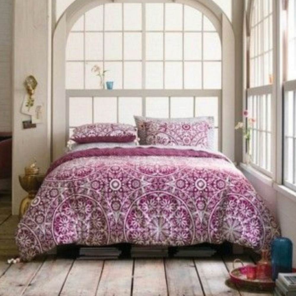 Queen Opalhouse duvet set